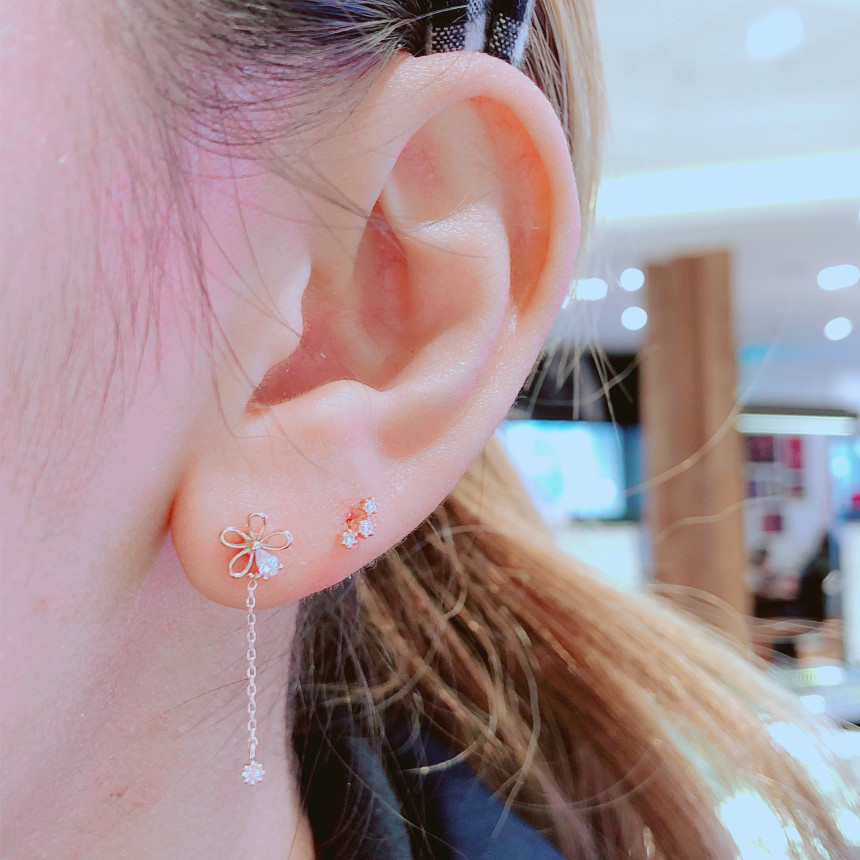 <b><p>Lloyd Birthstone fwer Unknown Drop Earrings</p></b><b><p>ロイド 誕生石 フラワー オンバル ドロップイヤリング LPTG4006T ロマンチックラブリー</p></b><br /><br /><p align='center'>