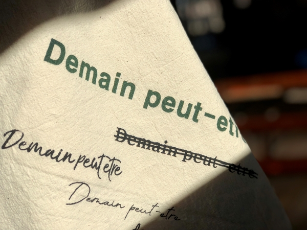 <b><p>Self-made lettering Eco-back ceased sp Hand</p></b><b><p>自主制作レタリングエコバッグ・デ・マンベク春バッグハンドメイド商品カジュアルな20代の女性</p></b><br /><br /><p align='center'>