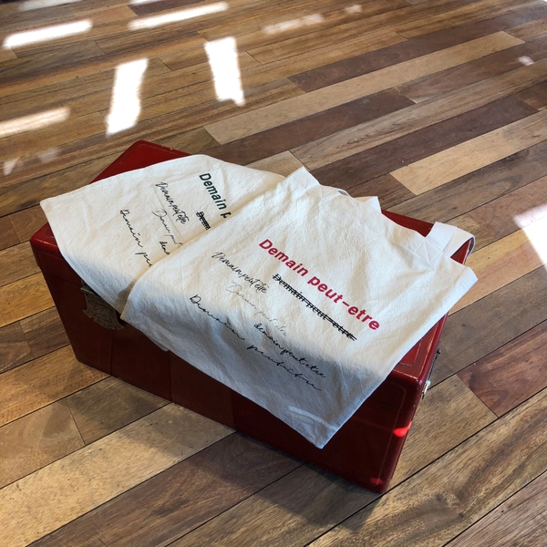 <b><p>Self-made lettering Eco-back ceased sp Hand</p></b><b><p>自主制作レタリングエコバッグ・デ・マンベク春バッグハンドメイド商品カジュアルな20代の女性</p></b><br /><br /><p align='center'>