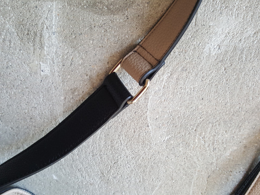 <b><p>Avril bucket bag</p></b><b><p>アヴリルバケットバック</p></b><br /><br /><p align='center'>