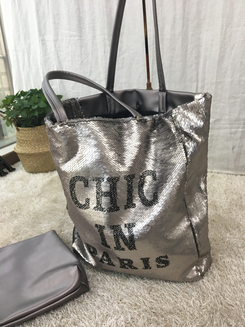 <b><p>SO MARCH Two-tone sequins box show pur bag</p></b><b><p>SO MARCHツートンカラーのスパンコールボックスショーポベクバッグトートバッグエコバッグショルダ</p></b><br /><br /><p align='center'>