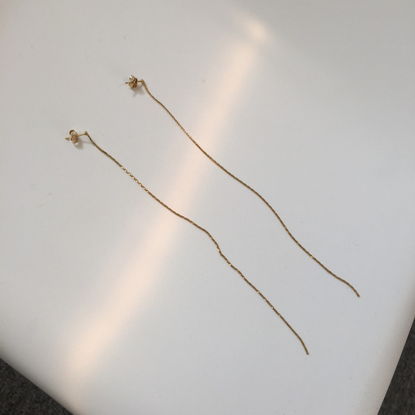 <b><p>Thread rrings 1462 Bl bl Completion of coorda</p></b><b><p>糸のイヤリング 1462年 ケバケバ コーディネート完成 女神ファッション 華やかなジュエリー</p></b><br /><br /><p align='center'>