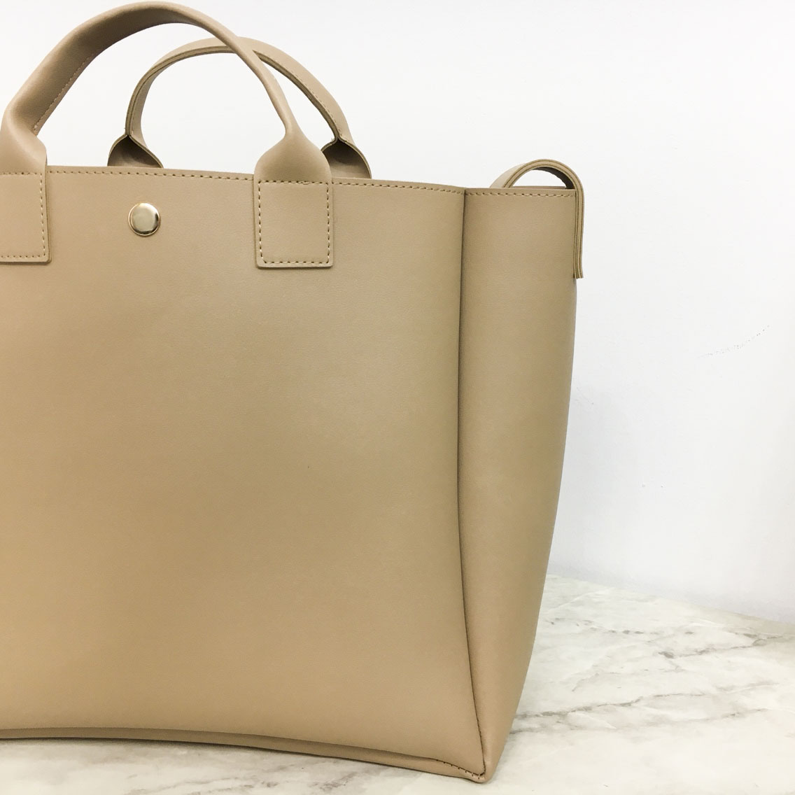 <b><p>Spring Color Daily Leather Tumbl Bag</p></b><b><p>春カラーデイリーレザータンブラーバック</p></b><br /><br /><p align='center'>