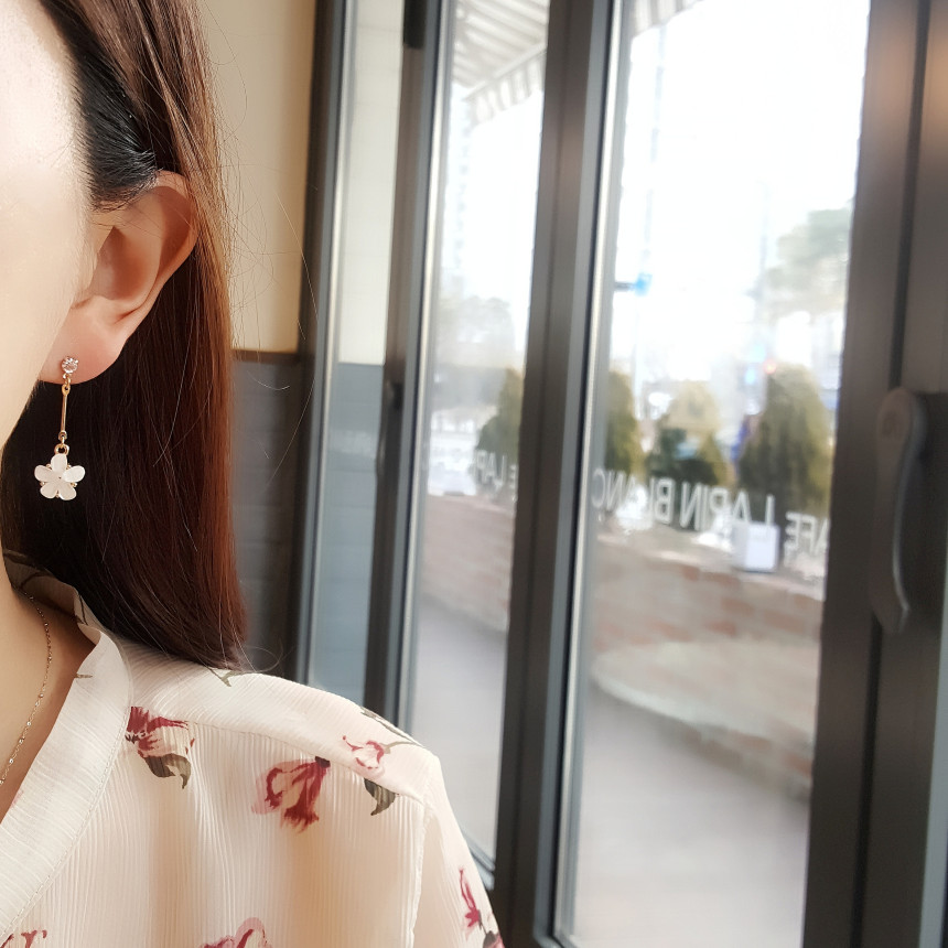 <b><p>Cherry Blossom Drop eaing Twenties Dly coordaon</p></b><b><p>桜 ドロップ イヤリング 20代の女性 デイリーコーディネート ウンチム ガールフレンドの贈り物</p></b><br /><br /><p align='center'>