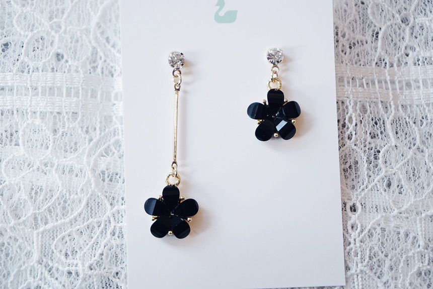 <b><p>Cherry Blossom Drop eaing Twenties Dly coordaon</p></b><b><p>桜 ドロップ イヤリング 20代の女性 デイリーコーディネート ウンチム ガールフレンドの贈り物</p></b><br /><br /><p align='center'>