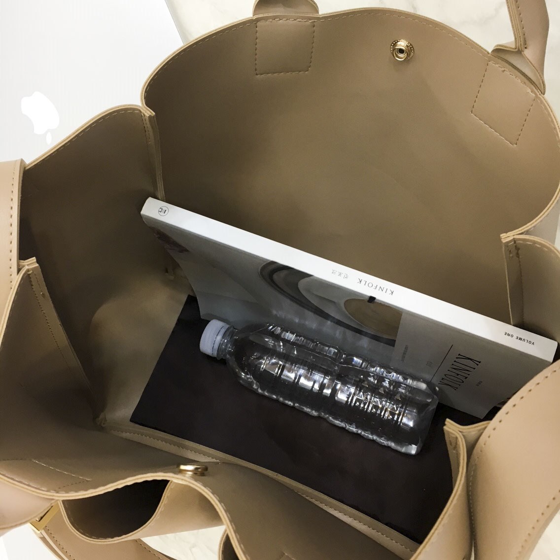 <b><p>Spring Color Daily Leather Tumbl Bag</p></b><b><p>春カラーデイリーレザータンブラーバック</p></b><br /><br /><p align='center'>