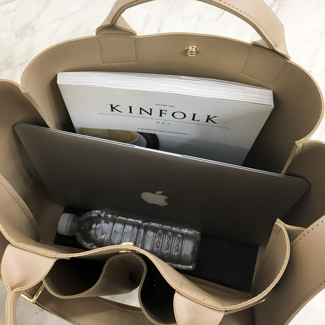 <b><p>Spring Color Daily Leather Tumbl Bag</p></b><b><p>春カラーデイリーレザータンブラーバック</p></b><br /><br /><p align='center'>