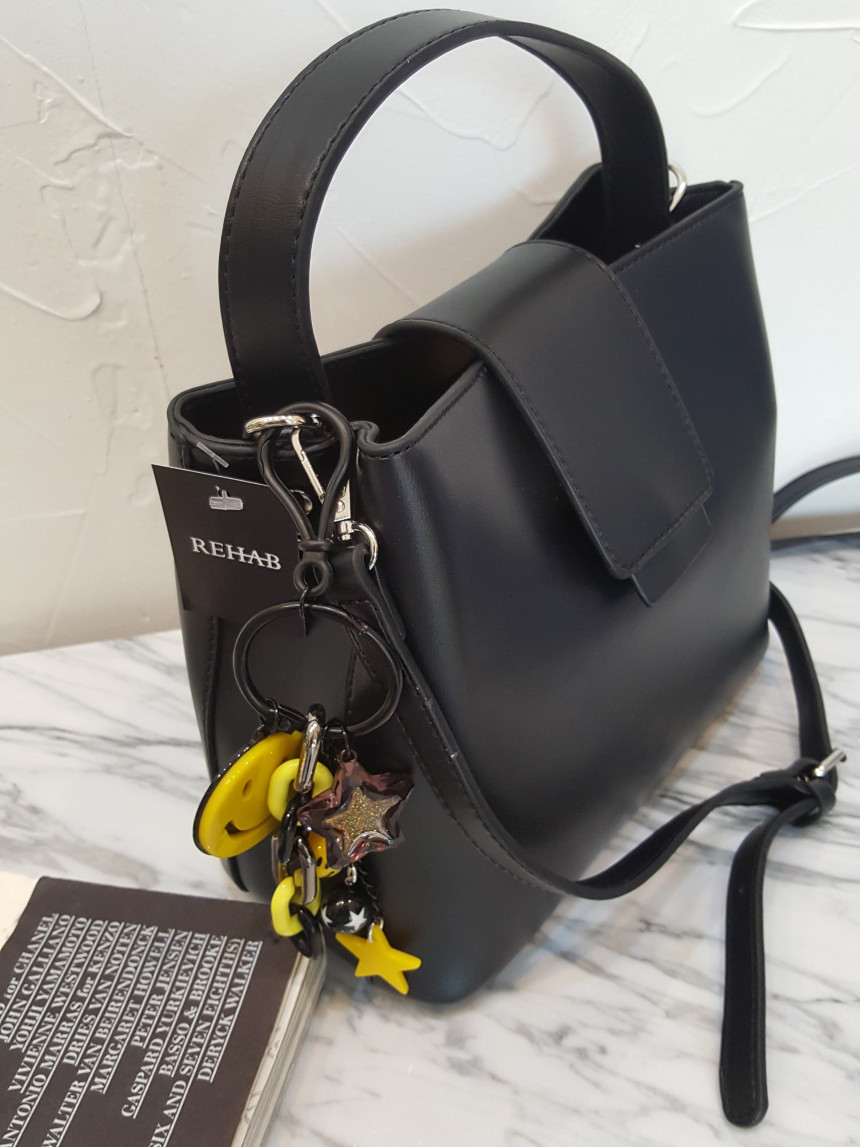 <b><p>Lois back</p></b><b><p>ロイスバック</p></b><br /><br /><p align='center'>