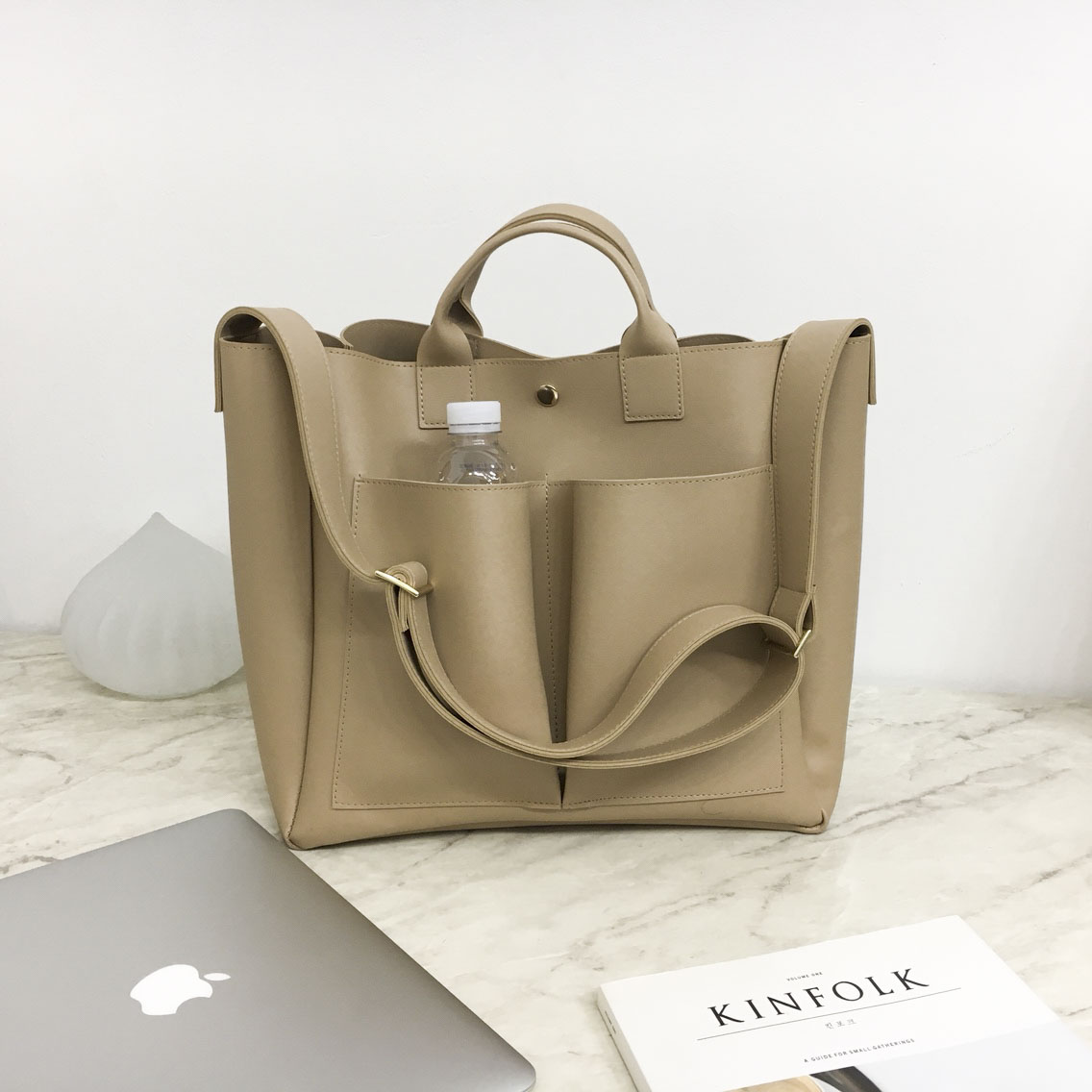 <b><p>Spring Color Daily Leather Tumbl Bag</p></b><b><p>春カラーデイリーレザータンブラーバック</p></b><br /><br /><p align='center'>