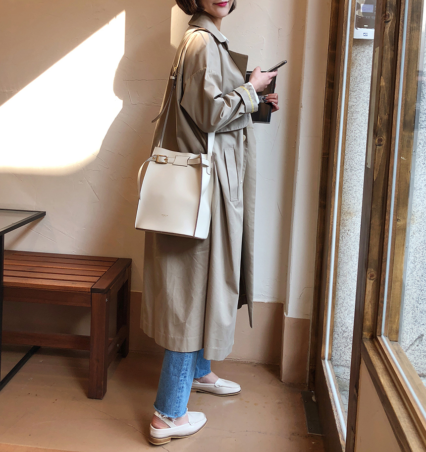 <b><p>French belt buckle shoulder bag Wom's</p></b><b><p>フレンチベルトバケットショルダーバッグ女性デイリー春バッグレザーバッグ20代 버킷백</p></b><br /><br /><p align='center'>