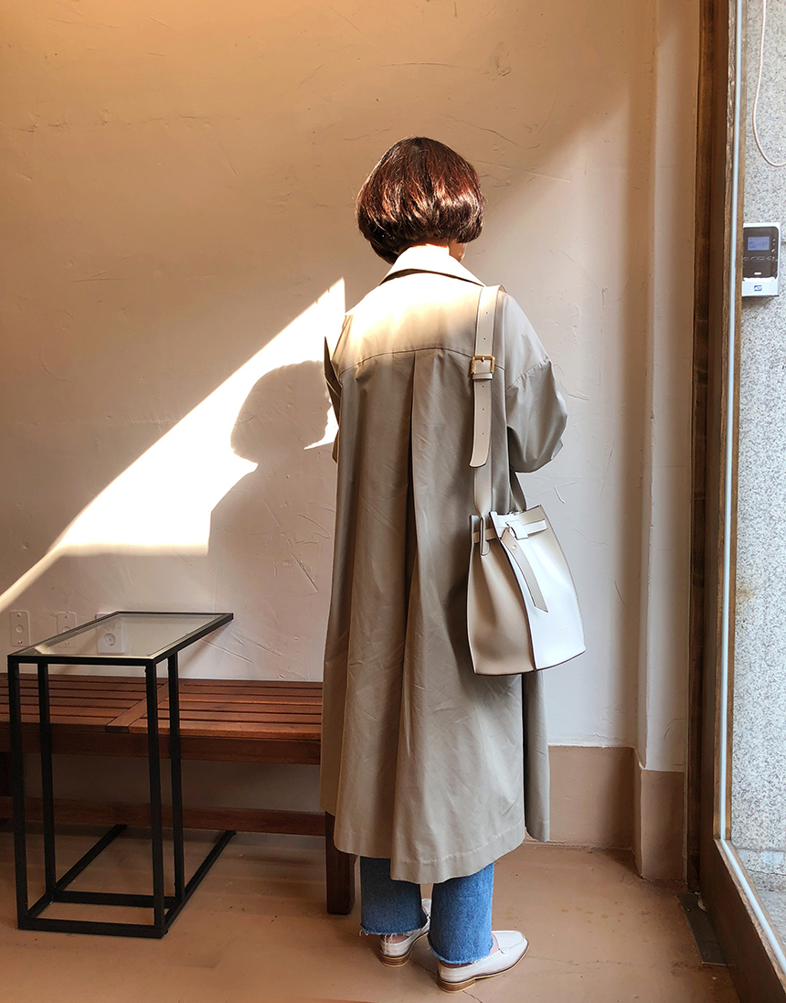 <b><p>French belt buckle shoulder bag Wom's</p></b><b><p>フレンチベルトバケットショルダーバッグ女性デイリー春バッグレザーバッグ20代 버킷백</p></b><br /><br /><p align='center'>