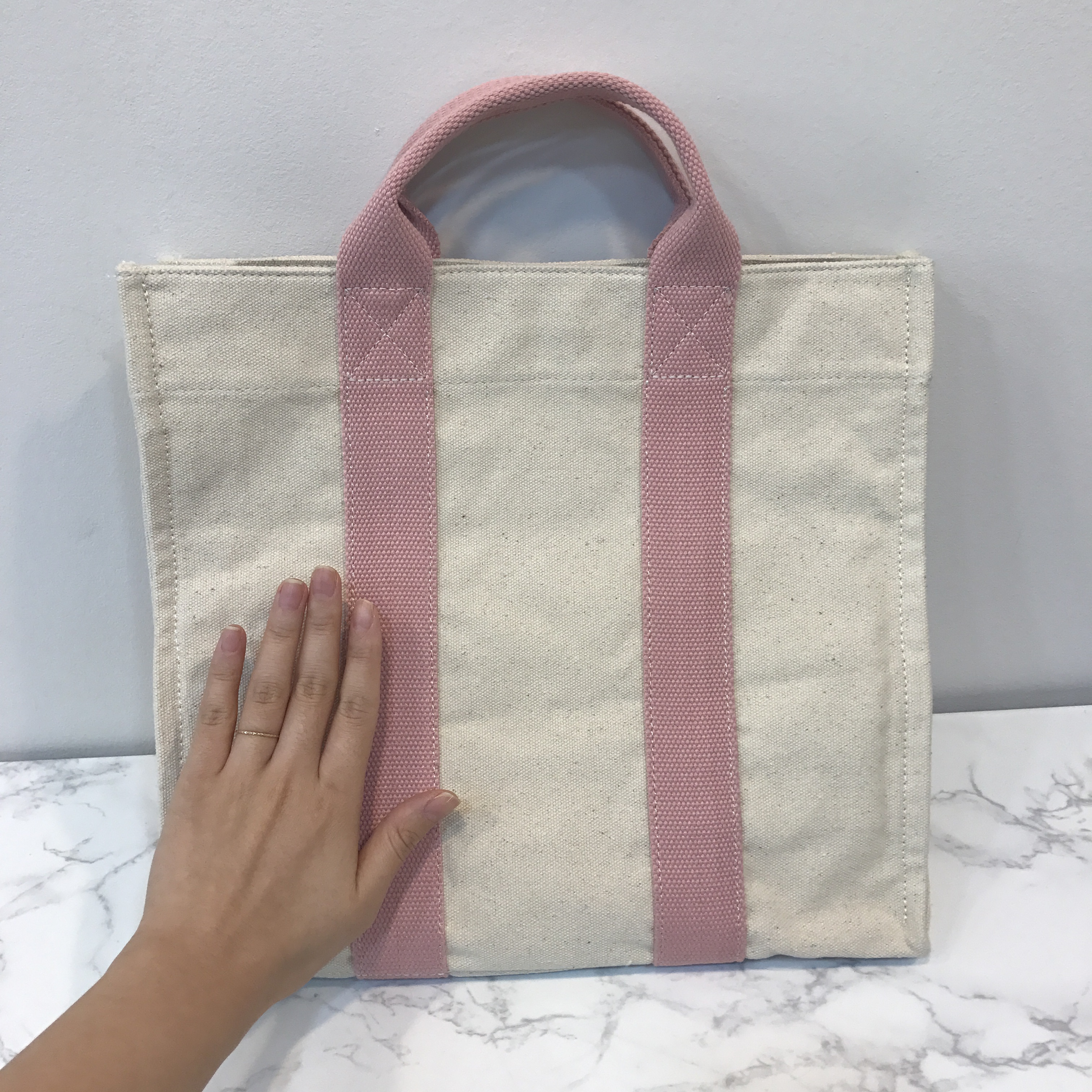 <b><p>Colors nvee Shoulder Bag 4c Charming Style</p></b><b><p>配色コンバースショルダーバッグ4color魅力があるスタイルデイリールックアイテムコーディネートしや</p></b><br /><br /><p align='center'>