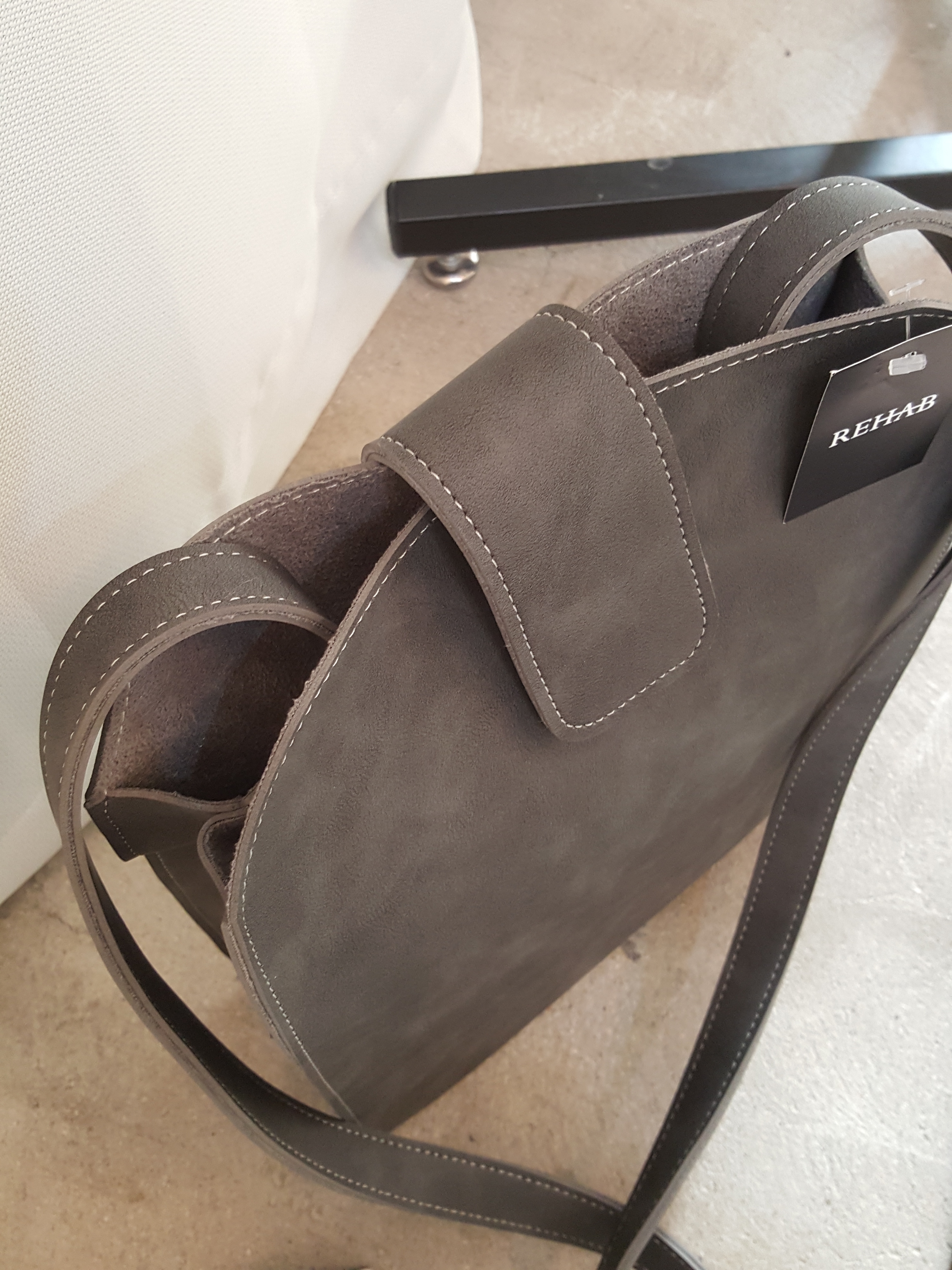 <b><p>Tria bag</p></b><b><p>トリアバック</p></b><br /><br /><p align='center'>