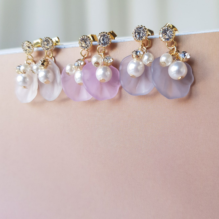 <b><p>Mingling no.1 petal HOMAIKA Pearl Drop Ers</p></b><b><p>ミンミン 第1 花びら ホマイカ 真珠 ドロップイヤリング 3色 説得力の 魅あるスタイル</p></b><br /><br /><p align='center'>