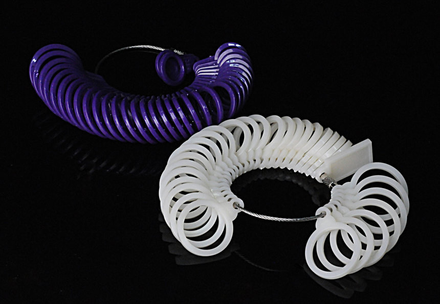 <b><p>Ring size resurgence Lake Ash method Alleic</p></b><b><p>リングサイズ 回復 湖 材 法 アレルギーのない ポリエチレン ゲージ 測定器 カップル</p></b><br /><br /><p align='center'>