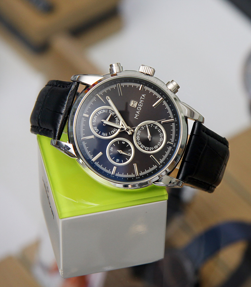 <b><p>MAGENTA male Leather wch 111.05.BK.LT Classic</p></b><b><p>マゼンタ 男性 レザー腕時計 111.05.BK.LT クラシックコーディネート</p></b><br /><br /><p align='center'>