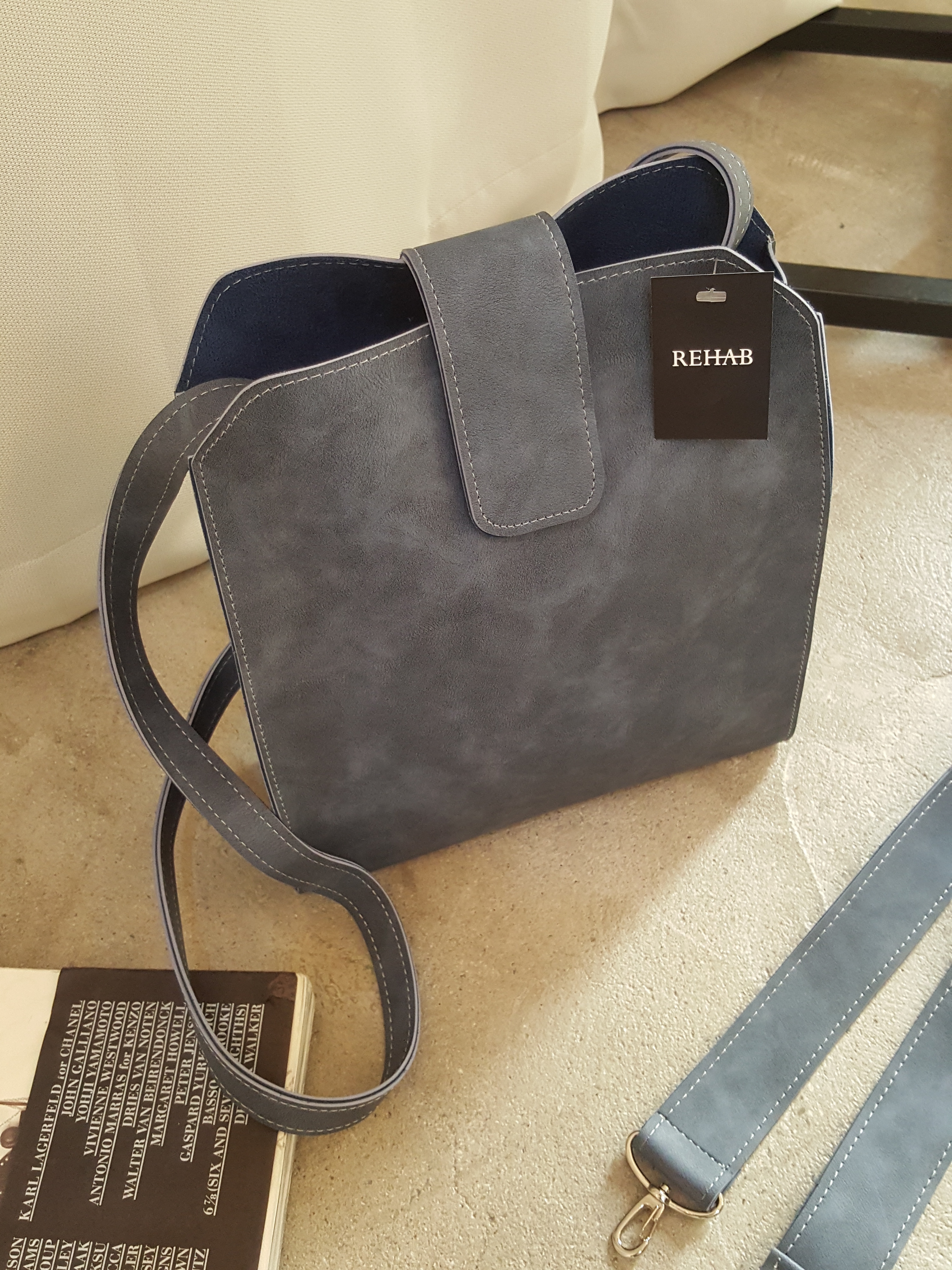 <b><p>Tria bag</p></b><b><p>トリアバック</p></b><br /><br /><p align='center'>