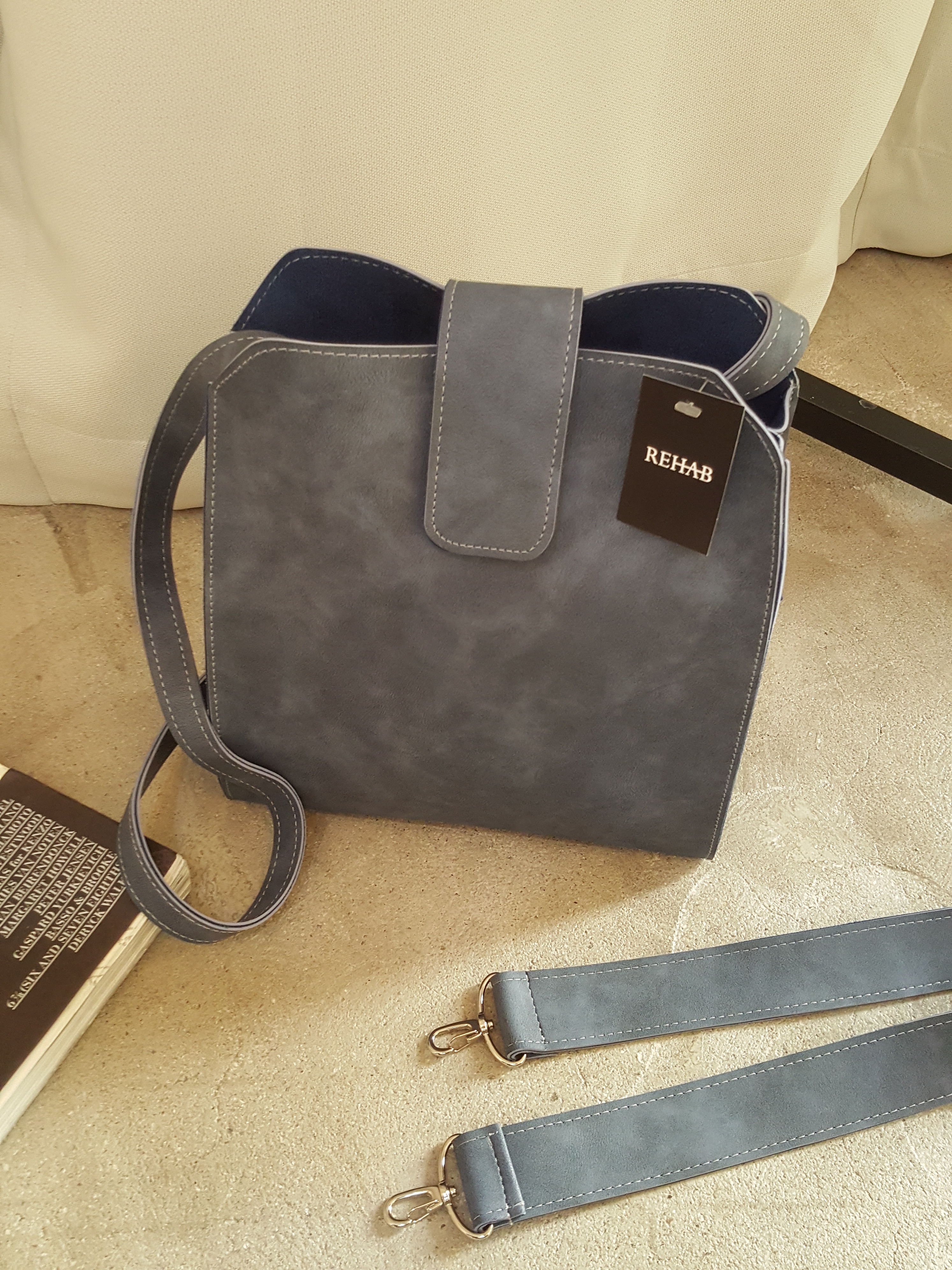 <b><p>Tria bag</p></b><b><p>トリアバック</p></b><br /><br /><p align='center'>