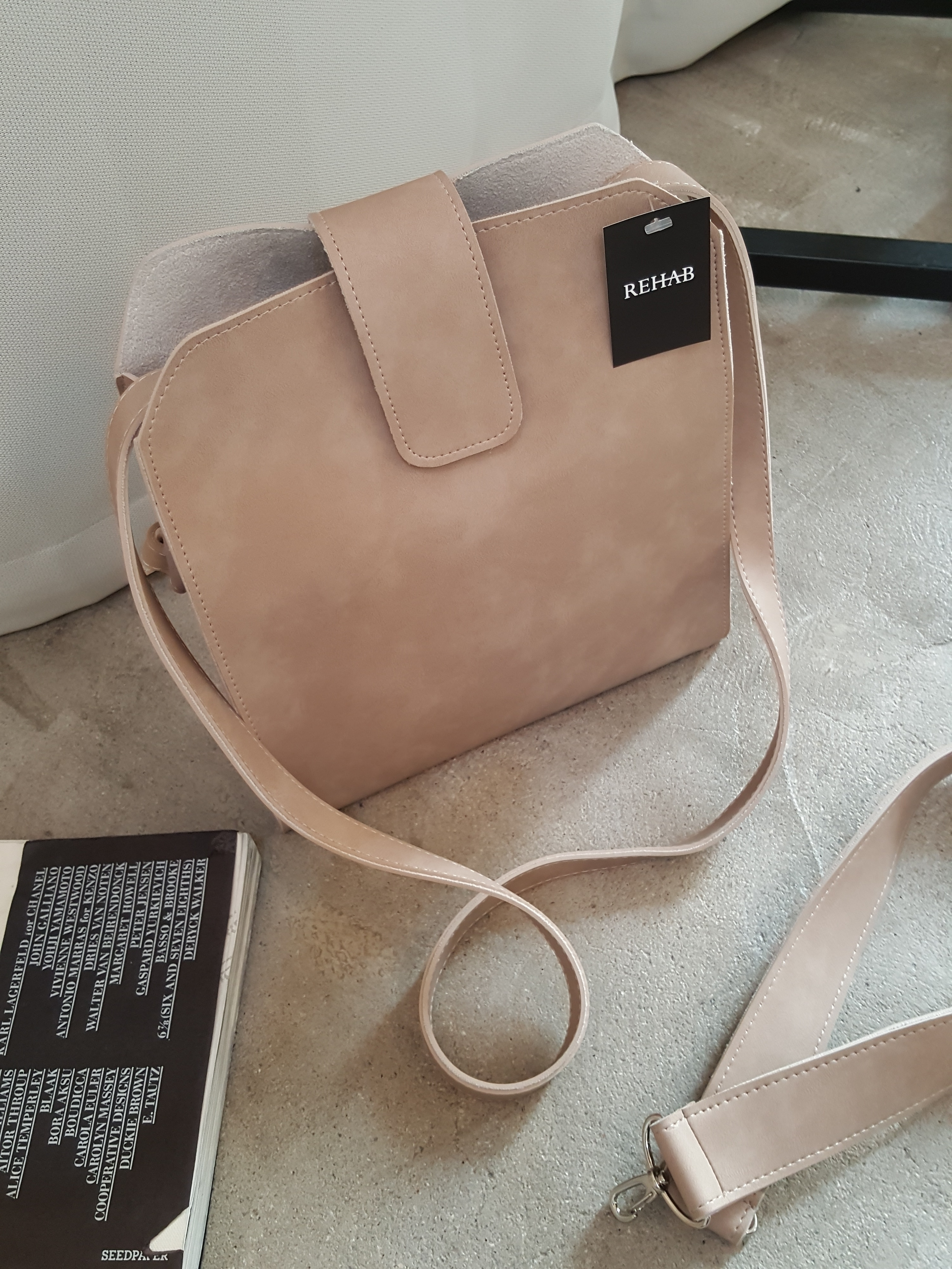 <b><p>Tria bag</p></b><b><p>トリアバック</p></b><br /><br /><p align='center'>