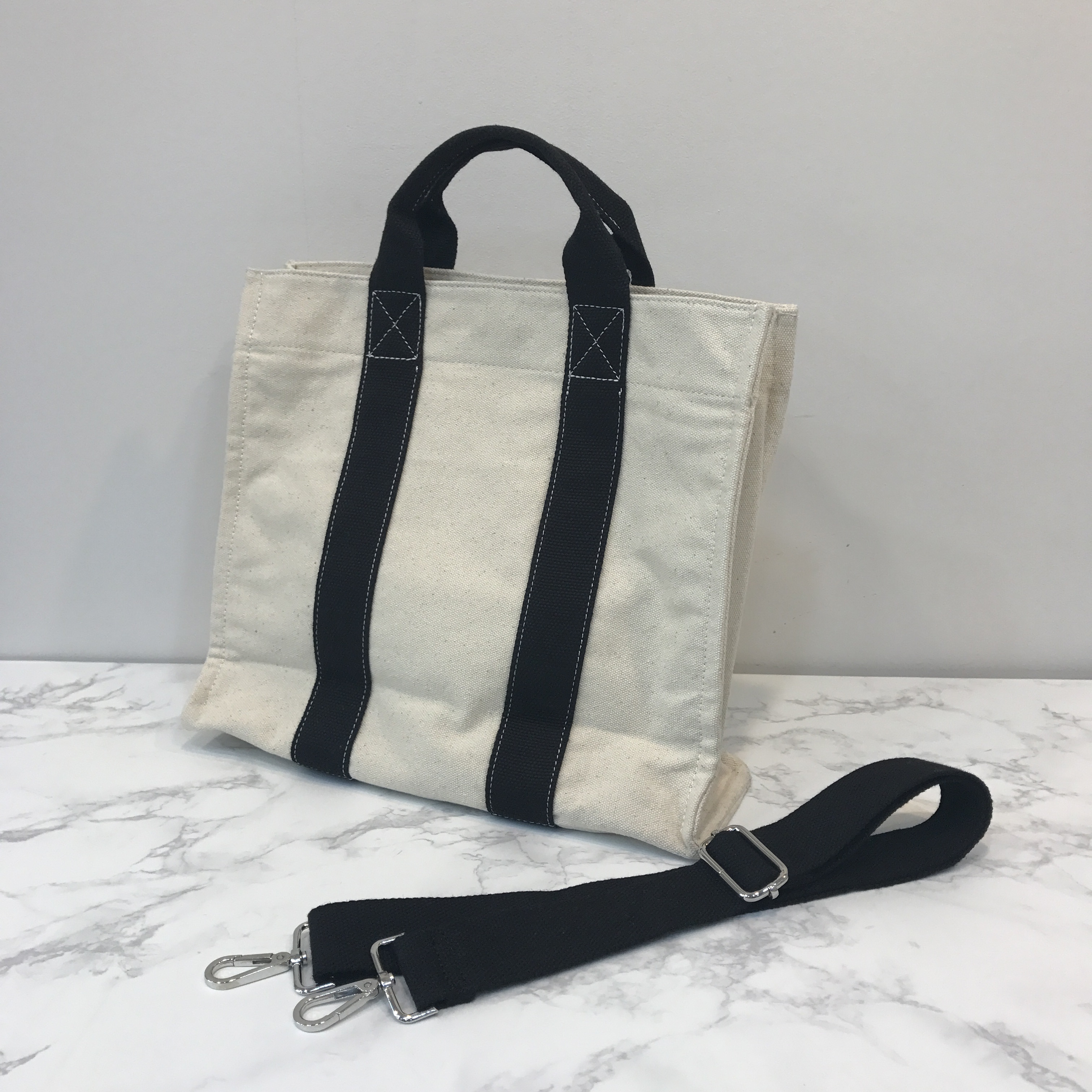 <b><p>Colors nvee Shoulder Bag 4c Charming Style</p></b><b><p>配色コンバースショルダーバッグ4color魅力があるスタイルデイリールックアイテムコーディネートしや</p></b><br /><br /><p align='center'>