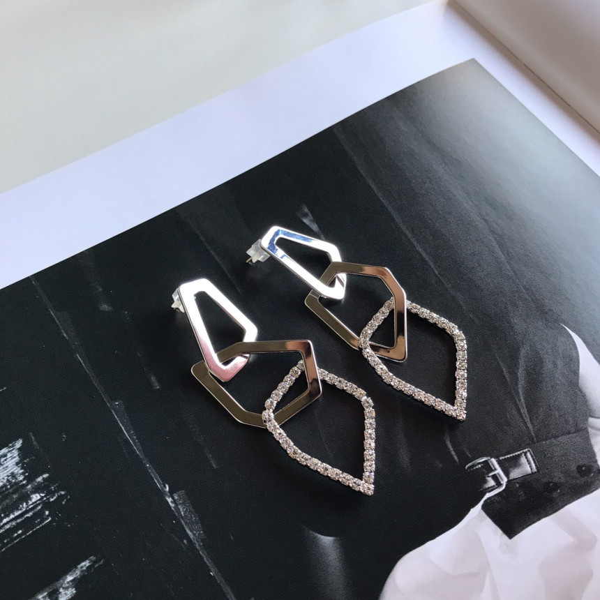 <b><p>Chen Multiple Cubic chain Drop Earrgs</p></b><b><p>チェン 多数 キュービック ーン ドロップイヤリング</p></b><br /><br /><p align='center'>