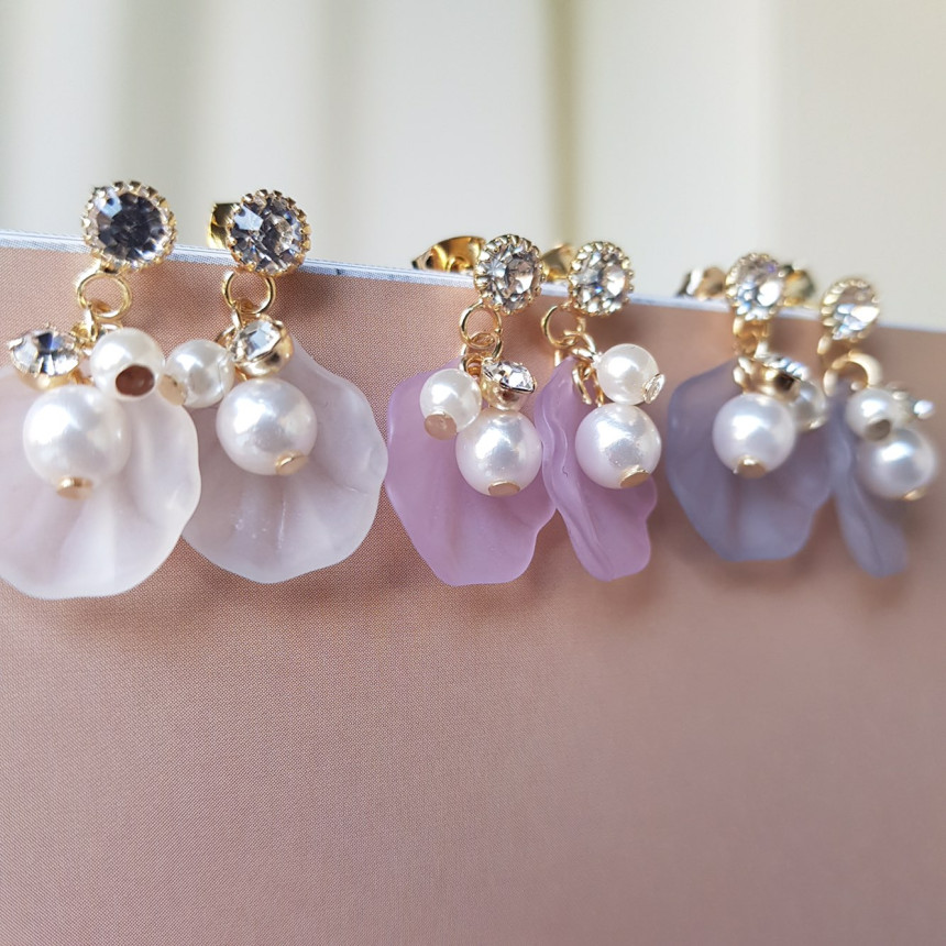 <b><p>Mingling no.1 petal HOMAIKA Pearl Drop Ers</p></b><b><p>ミンミン 第1 花びら ホマイカ 真珠 ドロップイヤリング 3色 説得力の 魅あるスタイル</p></b><br /><br /><p align='center'>