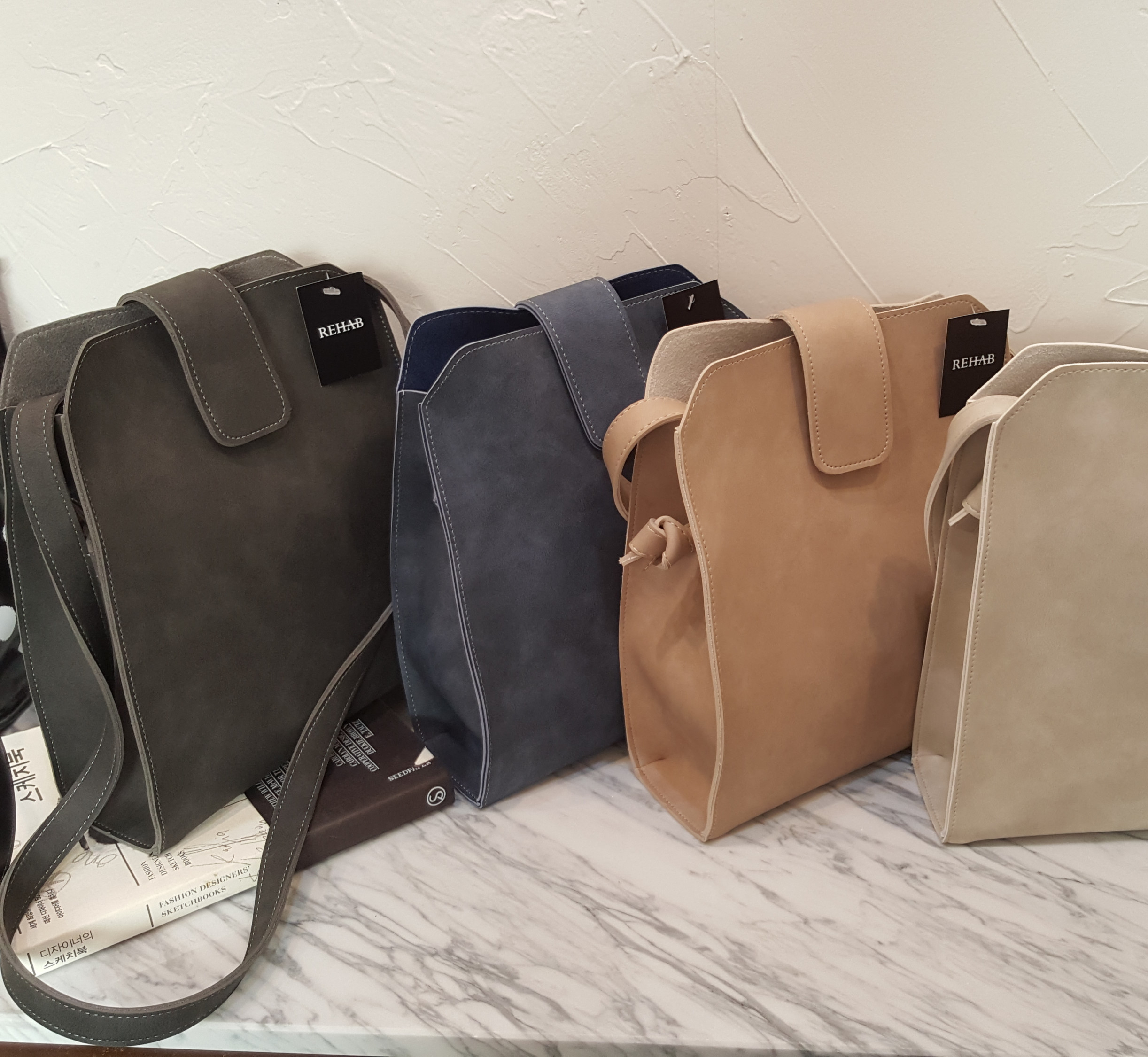 <b><p>Tria bag</p></b><b><p>トリアバック</p></b><br /><br /><p align='center'>