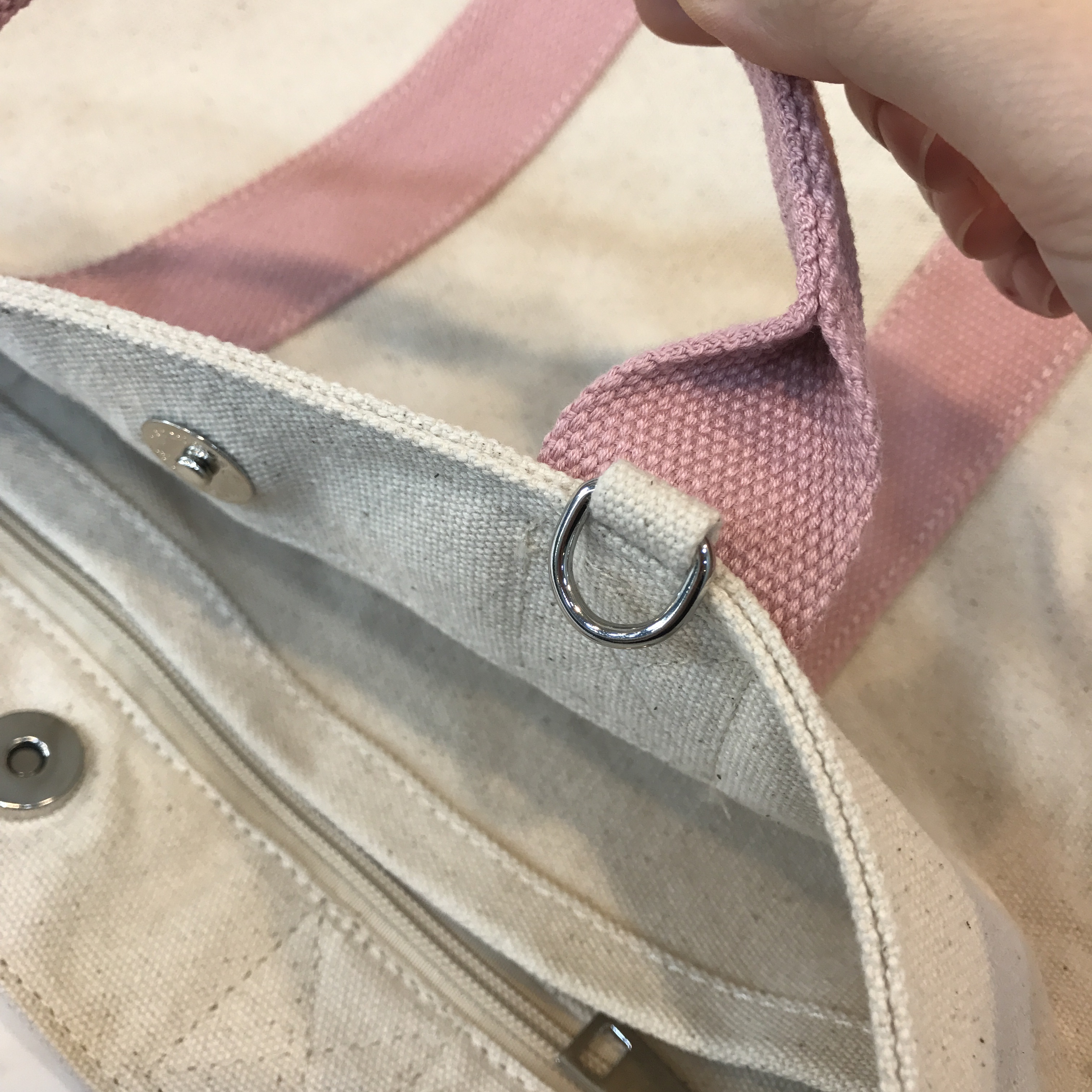 <b><p>Colors nvee Shoulder Bag 4c Charming Style</p></b><b><p>配色コンバースショルダーバッグ4color魅力があるスタイルデイリールックアイテムコーディネートしや</p></b><br /><br /><p align='center'>