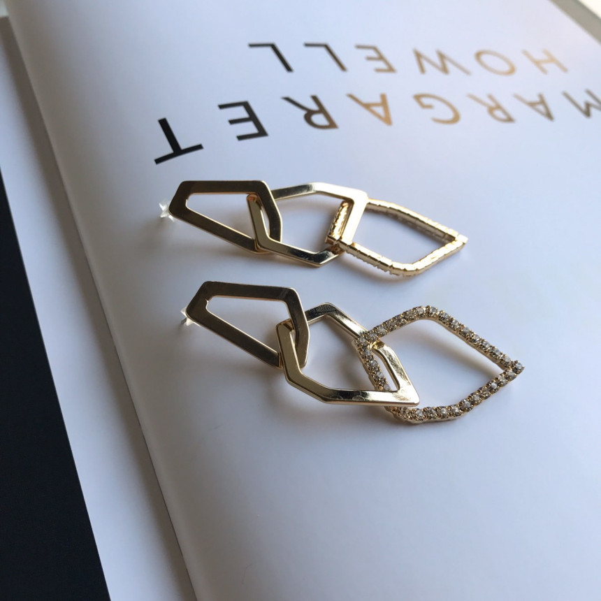 <b><p>Chen Multiple Cubic chain Drop Earrgs</p></b><b><p>チェン 多数 キュービック ーン ドロップイヤリング</p></b><br /><br /><p align='center'>