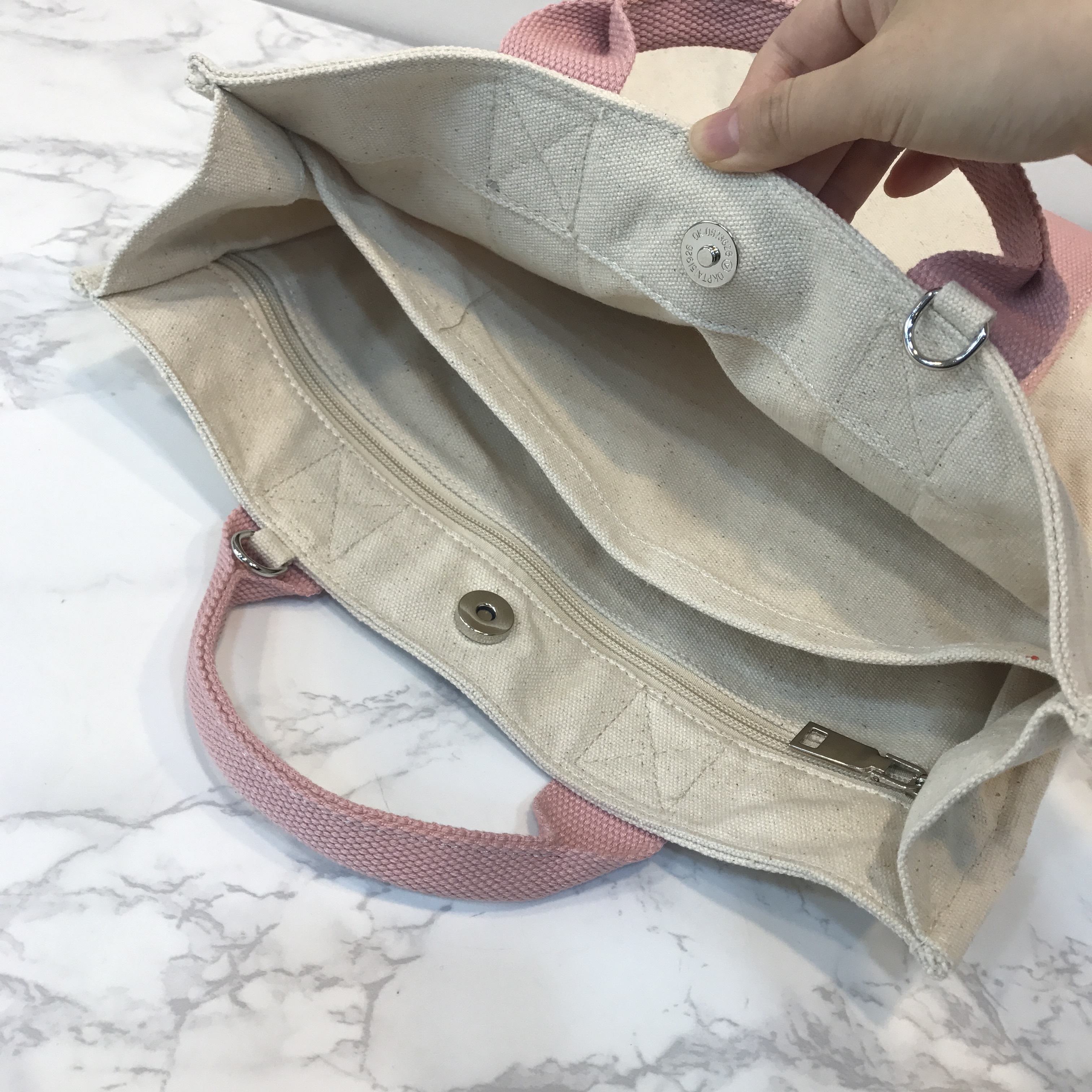 <b><p>Colors nvee Shoulder Bag 4c Charming Style</p></b><b><p>配色コンバースショルダーバッグ4color魅力があるスタイルデイリールックアイテムコーディネートしや</p></b><br /><br /><p align='center'>