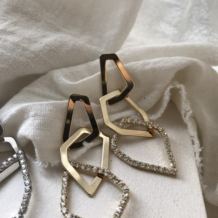 <b><p>Chen Multiple Cubic chain Drop Earrgs</p></b><b><p>チェン 多数 キュービック ーン ドロップイヤリング</p></b><br /><br /><p align='center'>