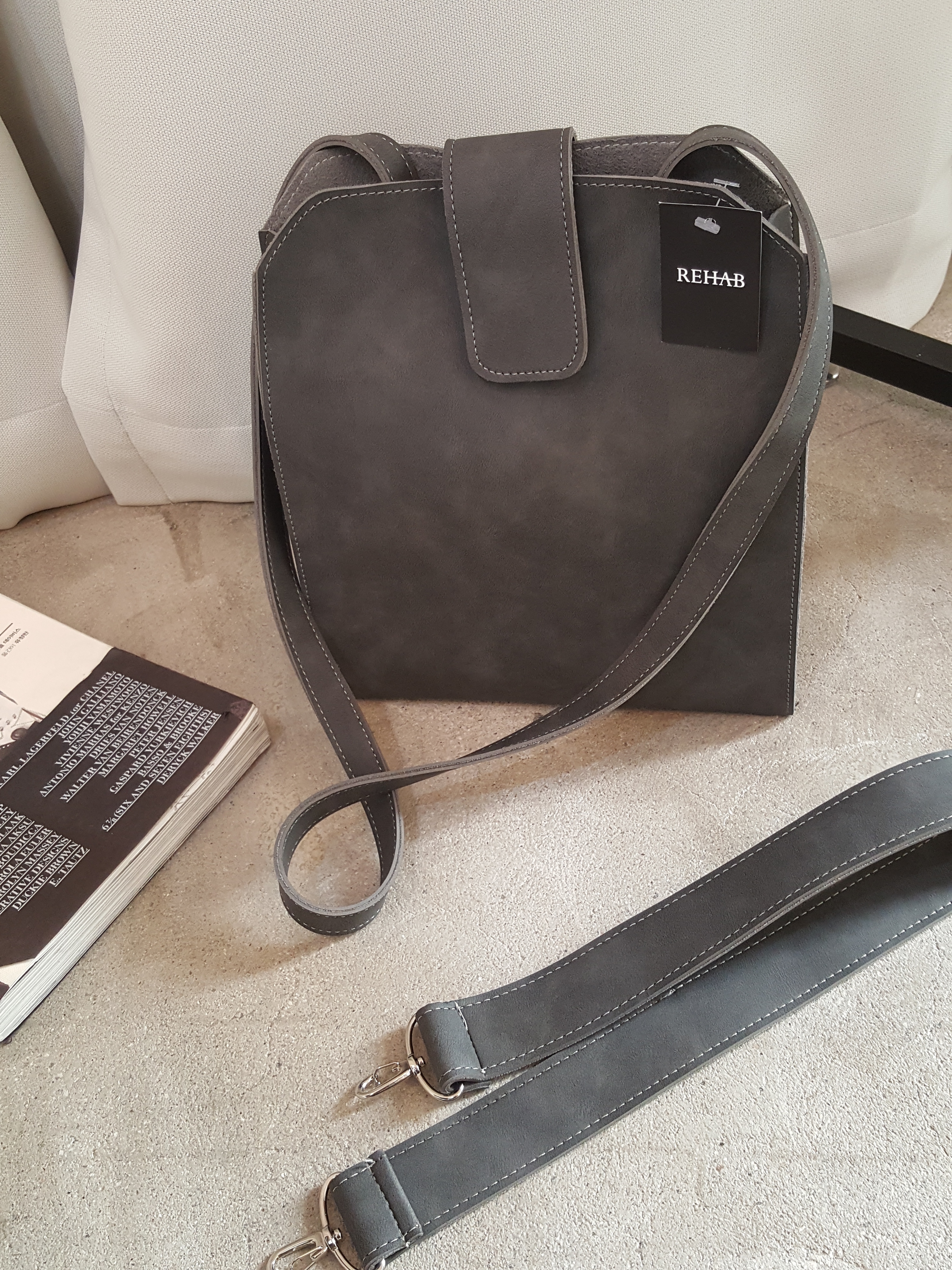 <b><p>Tria bag</p></b><b><p>トリアバック</p></b><br /><br /><p align='center'>