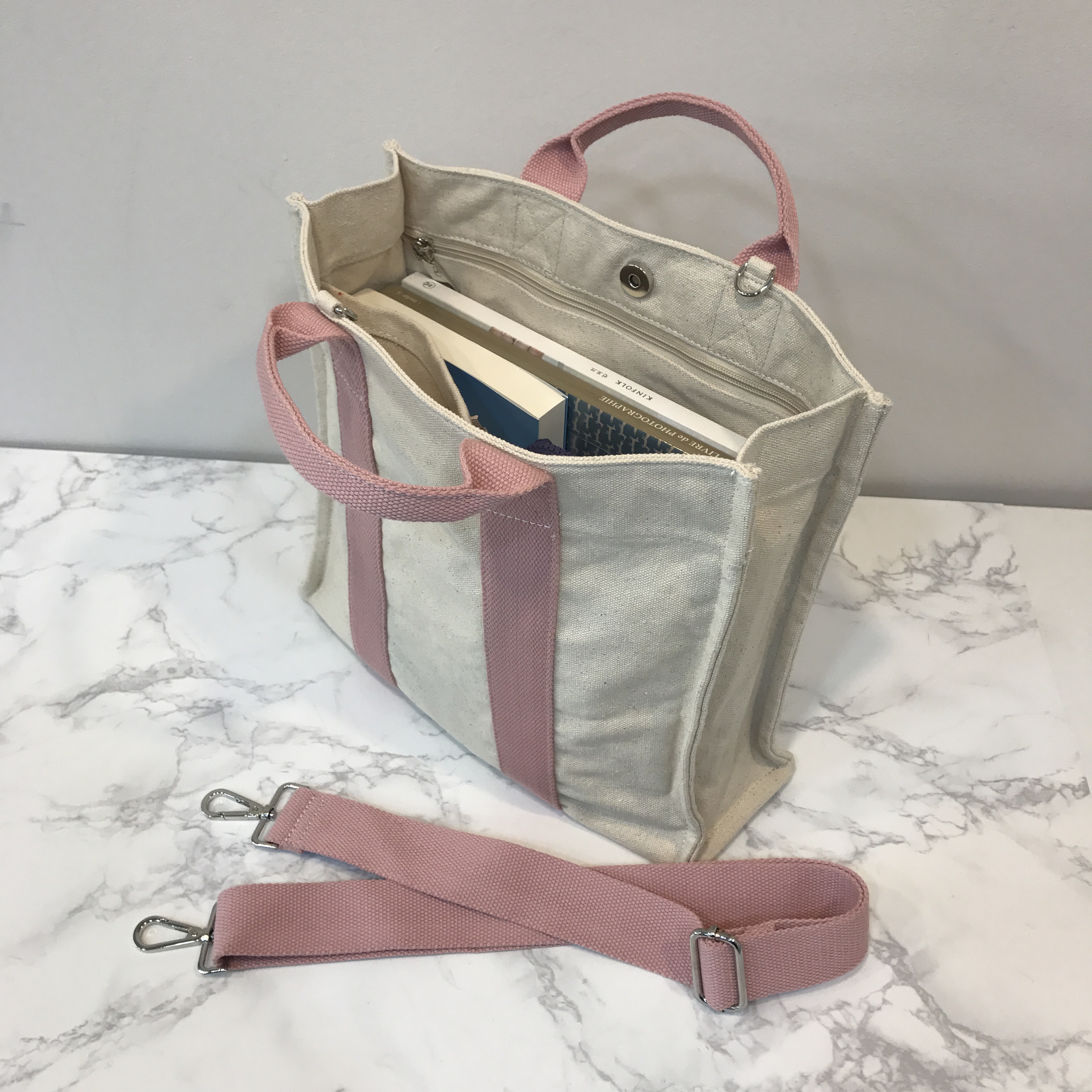 <b><p>Colors nvee Shoulder Bag 4c Charming Style</p></b><b><p>配色コンバースショルダーバッグ4color魅力があるスタイルデイリールックアイテムコーディネートしや</p></b><br /><br /><p align='center'>