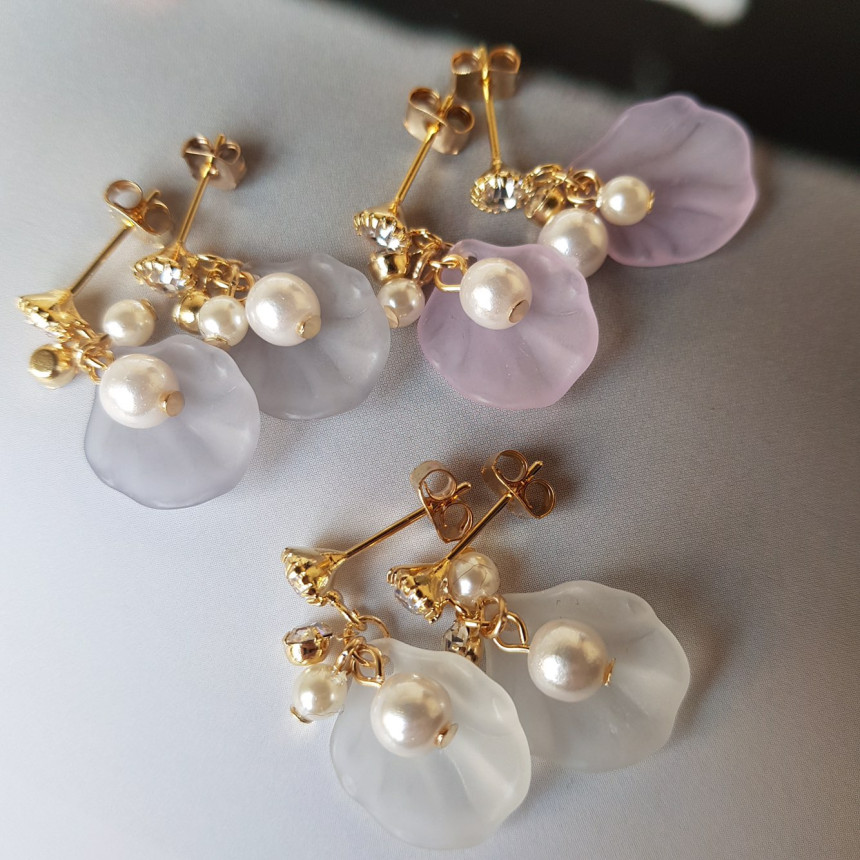 <b><p>Mingling no.1 petal HOMAIKA Pearl Drop Ers</p></b><b><p>ミンミン 第1 花びら ホマイカ 真珠 ドロップイヤリング 3色 説得力の 魅あるスタイル</p></b><br /><br /><p align='center'>