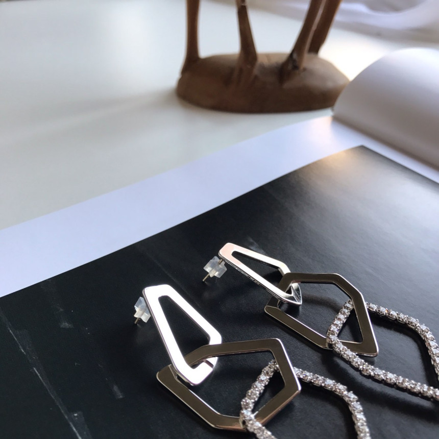 <b><p>Chen Multiple Cubic chain Drop Earrgs</p></b><b><p>チェン 多数 キュービック ーン ドロップイヤリング</p></b><br /><br /><p align='center'>