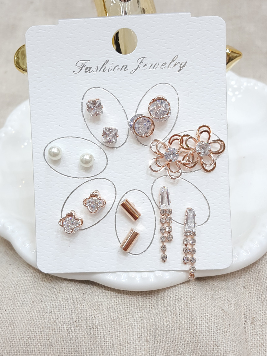 <b><p>flower Jalan cubic 14 piece set earrings</p></b><b><p>フラワー ジュルランキュービック 14ピースセットピアス 三ジェルイェエリー ディテールがきれい</p></b><br /><br /><p align='center'>