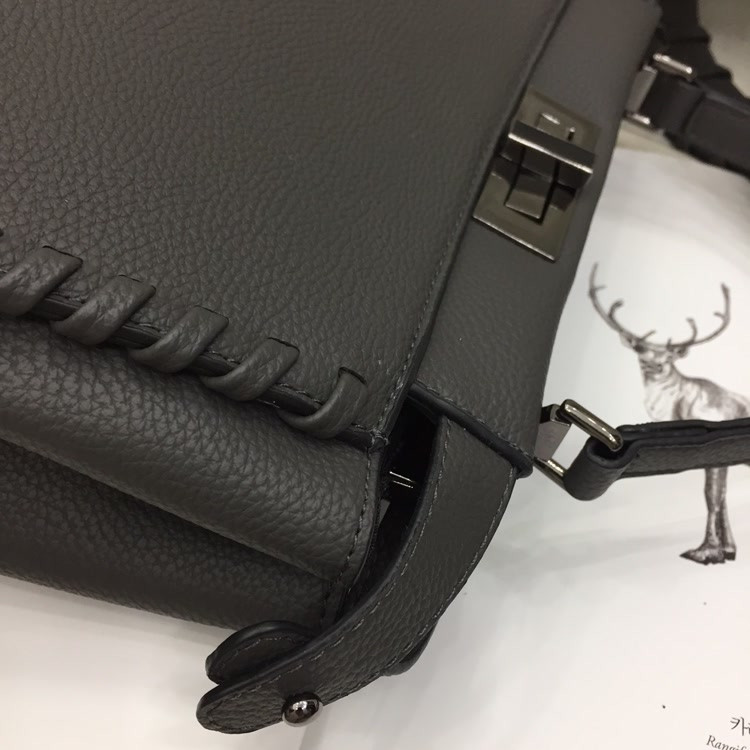 <b><p>Jay tie strap shoulder bag 5color</p></b><b><p>ジェイ結び紐ショルダーバッグ5color</p></b><br /><br /><p align='center'>