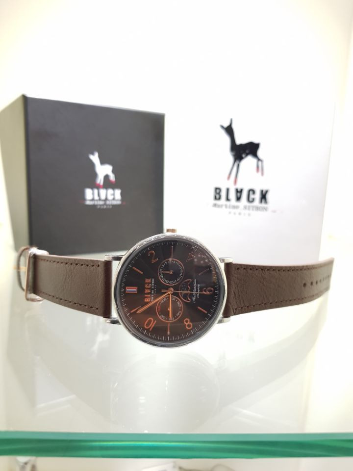 <b><p>Black martin spikes Unisex Leather wch SBKL1647</p></b><b><p>ブラックマーティンシトボン ユニセス レザー腕時計 SBKL1647 D SW</p></b><br /><br /><p align='center'>