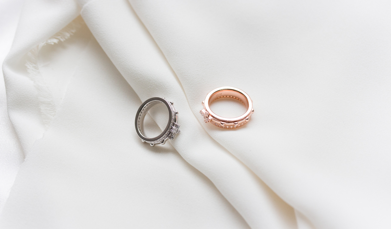 <b><p>rotation Cubic The Css Rosary ring silver925</p></b><b><p>回転 キュービック クロス はロザリオリング シルバー925 3色 カトリ カップル</p></b><br /><br /><p align='center'>