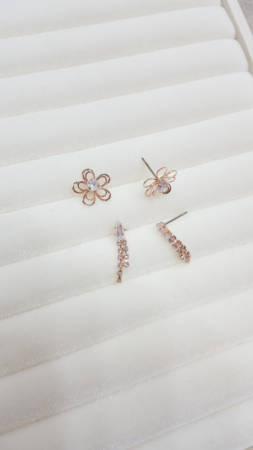 <b><p>flower Jalan cubic 14 piece set earrings</p></b><b><p>フラワー ジュルランキュービック 14ピースセットピアス 三ジェルイェエリー ディテールがきれい</p></b><br /><br /><p align='center'>