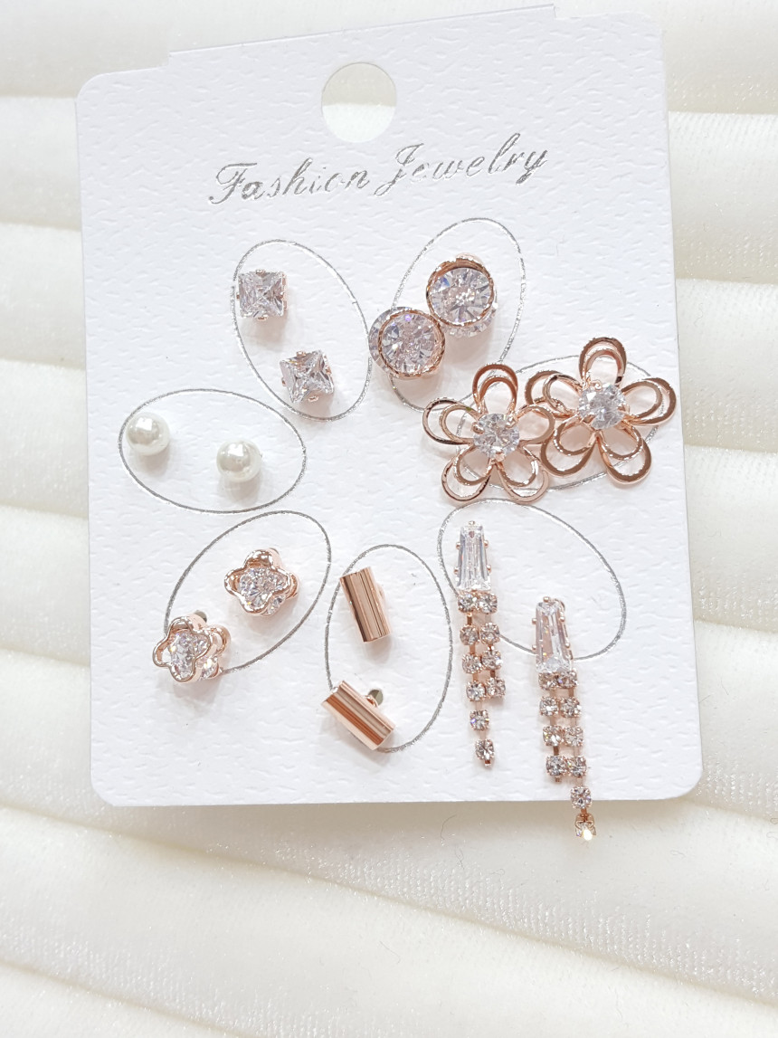 <b><p>flower Jalan cubic 14 piece set earrings</p></b><b><p>フラワー ジュルランキュービック 14ピースセットピアス 三ジェルイェエリー ディテールがきれい</p></b><br /><br /><p align='center'>