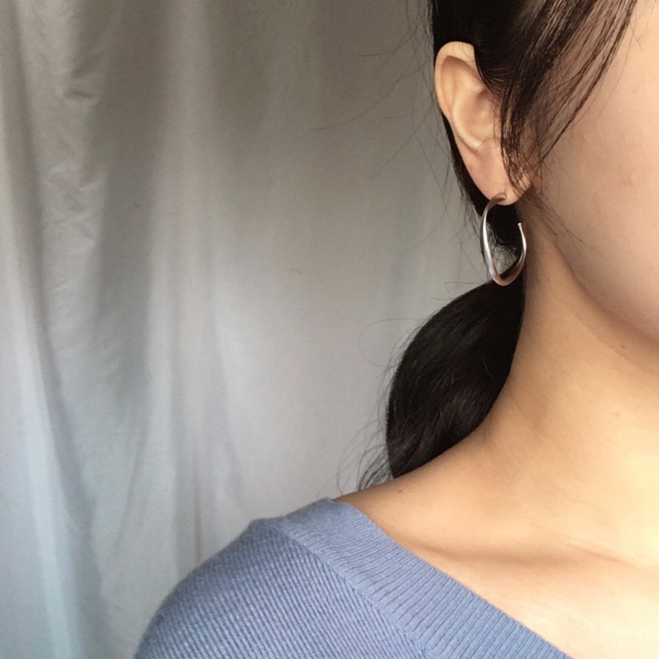 <b><p>Mourning Same day shipp wave Matte earrs</p></b><b><p>無排 即日発送 ウェーブ 艶消し リングピアス 2 色 ボールド ヴィンテージ ガフレンドの贈り物</p></b><br /><br /><p align='center'>