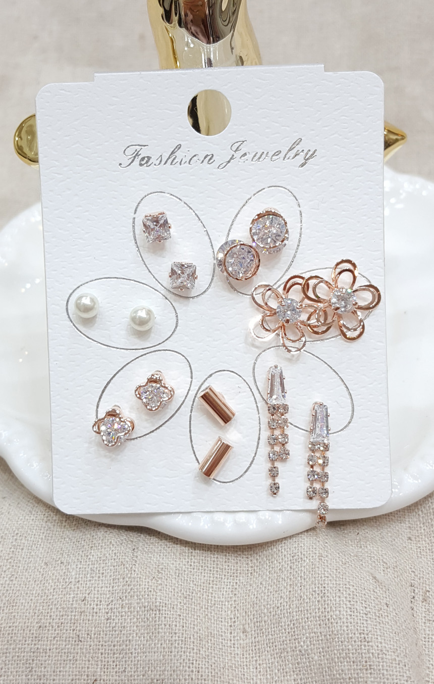 <b><p>flower Jalan cubic 14 piece set earrings</p></b><b><p>フラワー ジュルランキュービック 14ピースセットピアス 三ジェルイェエリー ディテールがきれい</p></b><br /><br /><p align='center'>