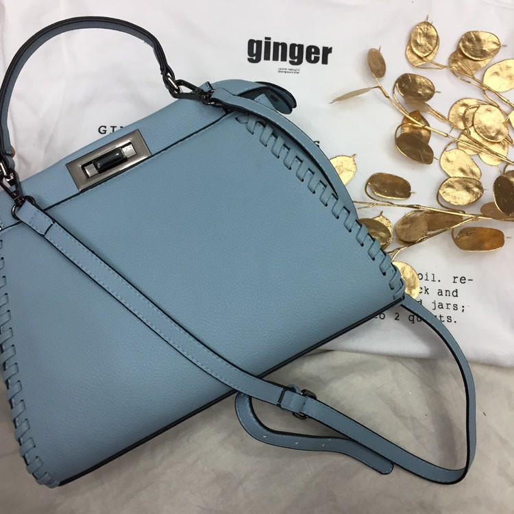 <b><p>Jay tie strap shoulder bag 5color</p></b><b><p>ジェイ結び紐ショルダーバッグ5color</p></b><br /><br /><p align='center'>