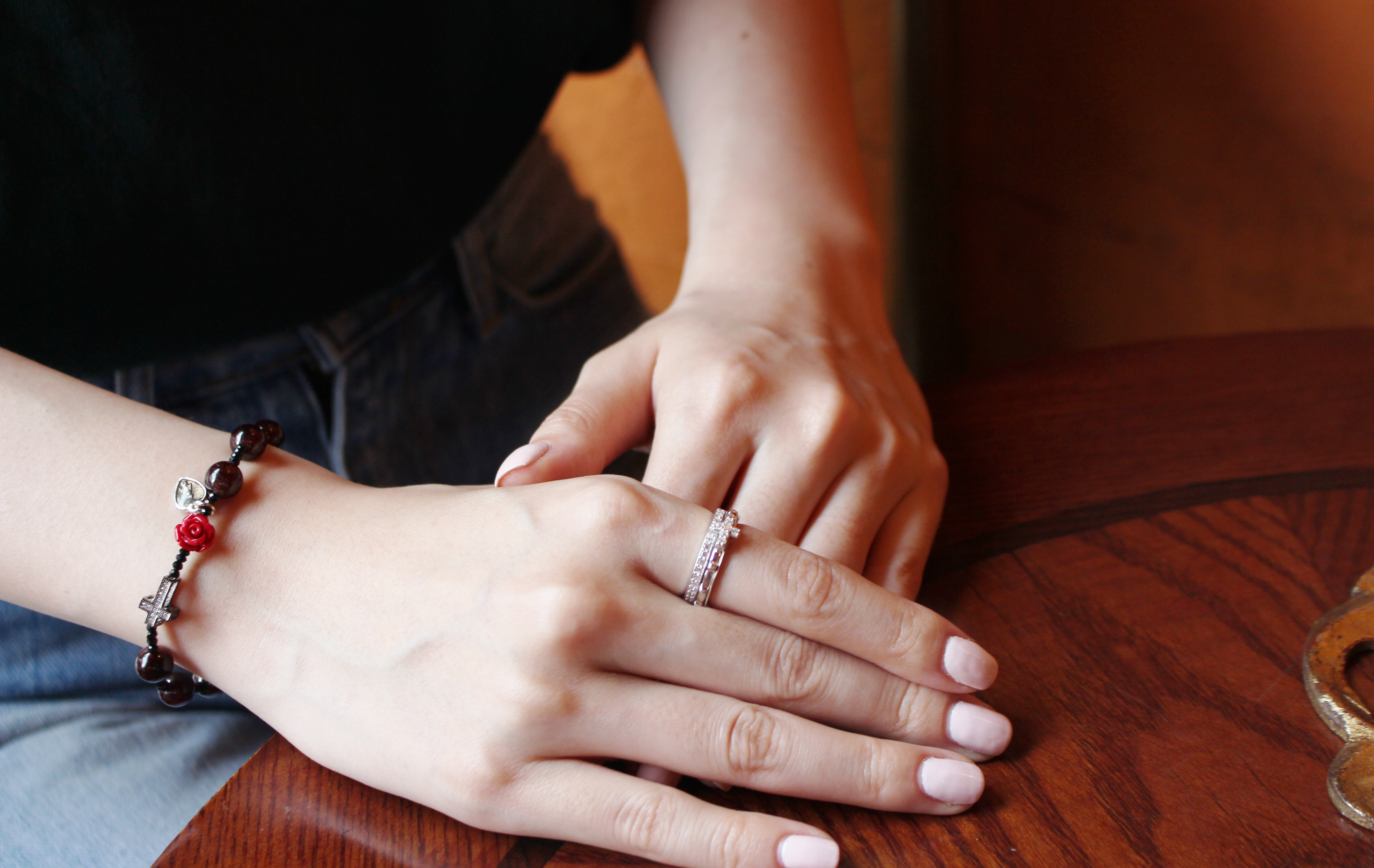 <b><p>rotation Cubic The Css Rosary ring silver925</p></b><b><p>回転 キュービック クロス はロザリオリング シルバー925 3色 カトリ カップル</p></b><br /><br /><p align='center'>