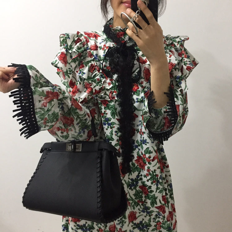 <b><p>Jay tie strap shoulder bag 5color</p></b><b><p>ジェイ結び紐ショルダーバッグ5color</p></b><br /><br /><p align='center'>