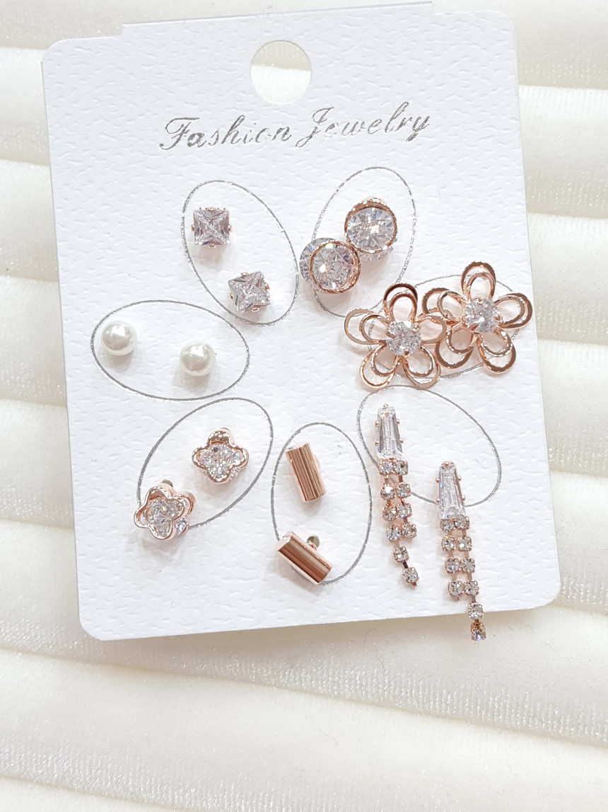 <b><p>flower Jalan cubic 14 piece set earrings</p></b><b><p>フラワー ジュルランキュービック 14ピースセットピアス 三ジェルイェエリー ディテールがきれい</p></b><br /><br /><p align='center'>