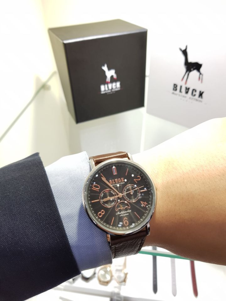 <b><p>Black martin spikes Unisex Leather wch SBKL1647</p></b><b><p>ブラックマーティンシトボン ユニセス レザー腕時計 SBKL1647 D SW</p></b><br /><br /><p align='center'>