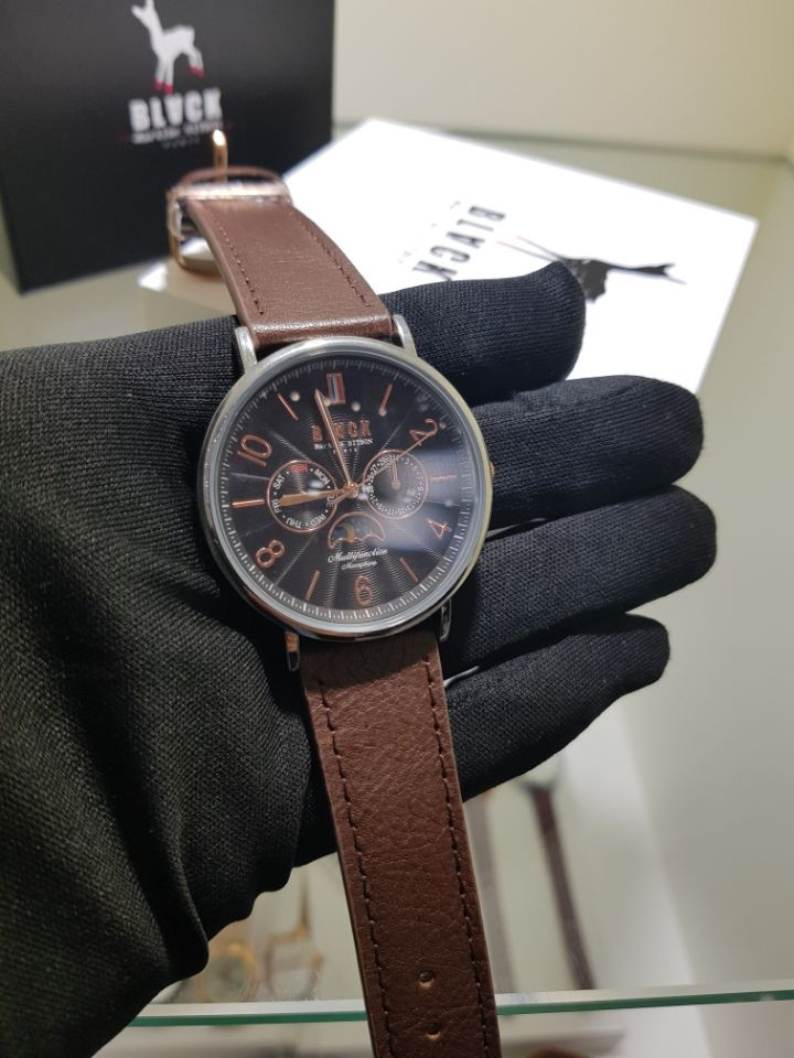 <b><p>Black martin spikes Unisex Leather wch SBKL1647</p></b><b><p>ブラックマーティンシトボン ユニセス レザー腕時計 SBKL1647 D SW</p></b><br /><br /><p align='center'>