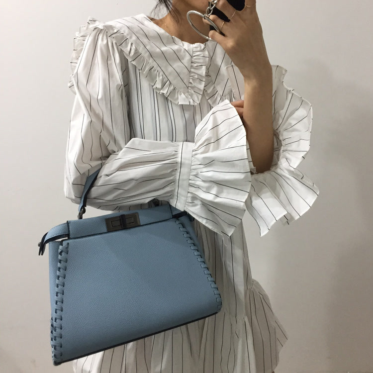 <b><p>Jay tie strap shoulder bag 5color</p></b><b><p>ジェイ結び紐ショルダーバッグ5color</p></b><br /><br /><p align='center'>